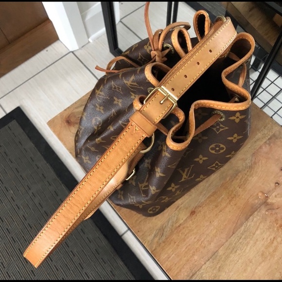 Authentic Vintage Louis Vuitton Petit Noe - Picture 4 of 9